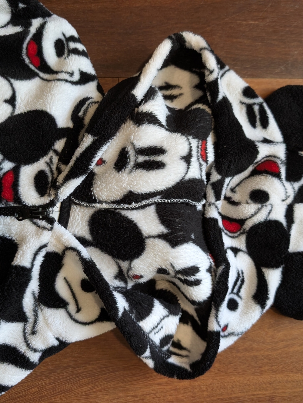 🌴Disney & Co. X Forever21 Mickey Hooded Mickey Mouse Onsie With Zipper